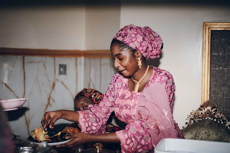 African Fashion Star Turns 500 Loaves Into Award-Winning Dress