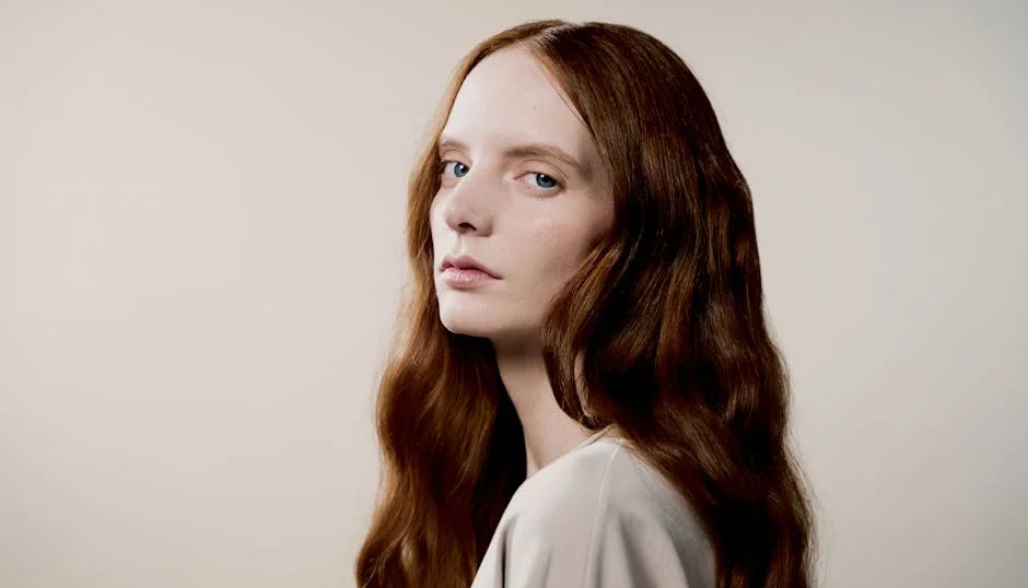 Ella Langley Reacts to Kevin Bacon's Take on 'Be Her' — Economy Business