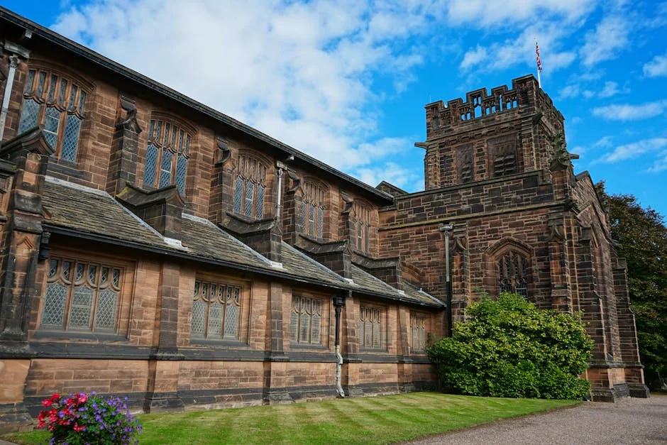 Guardiola's Surprise Visit to Stockport Raises Eyebrows — PSG-Bayern Ignored — Economy Business