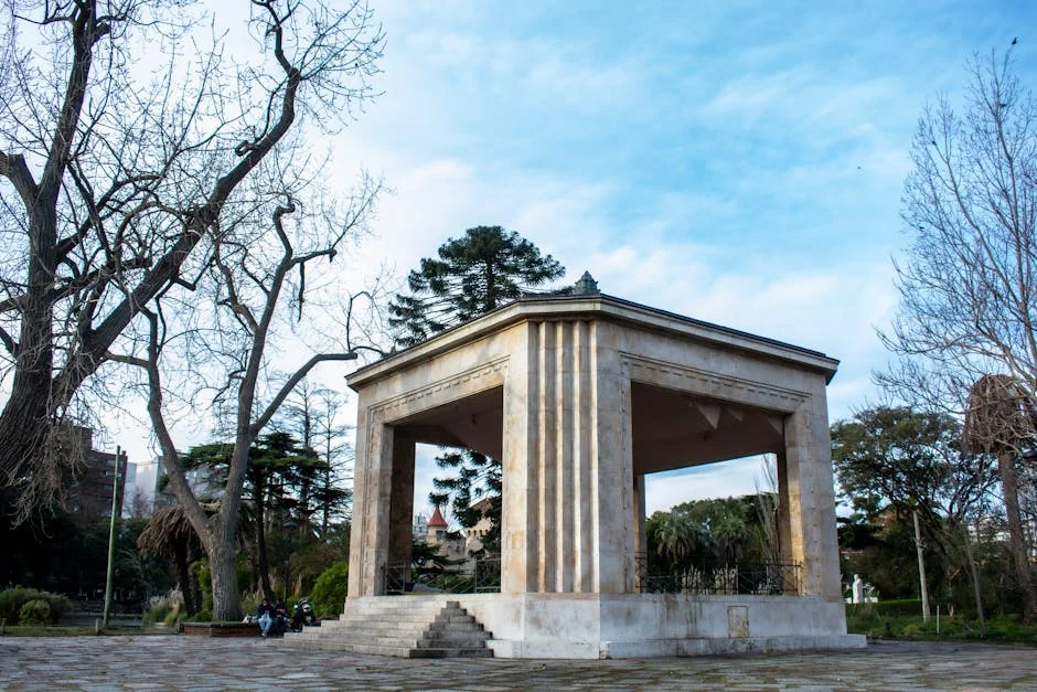 Mozambique Park Recovers 160 Pangolins from Illegal Market Operations