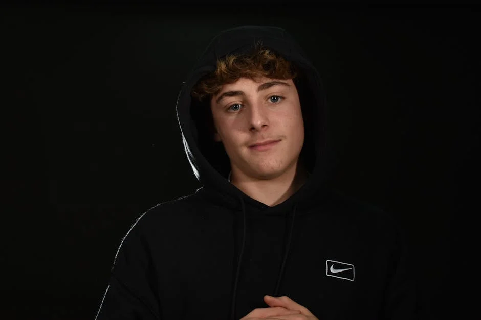 NFL Mock Draft 2026: Jordan Reid Predicts 257 Picks — Economy Business