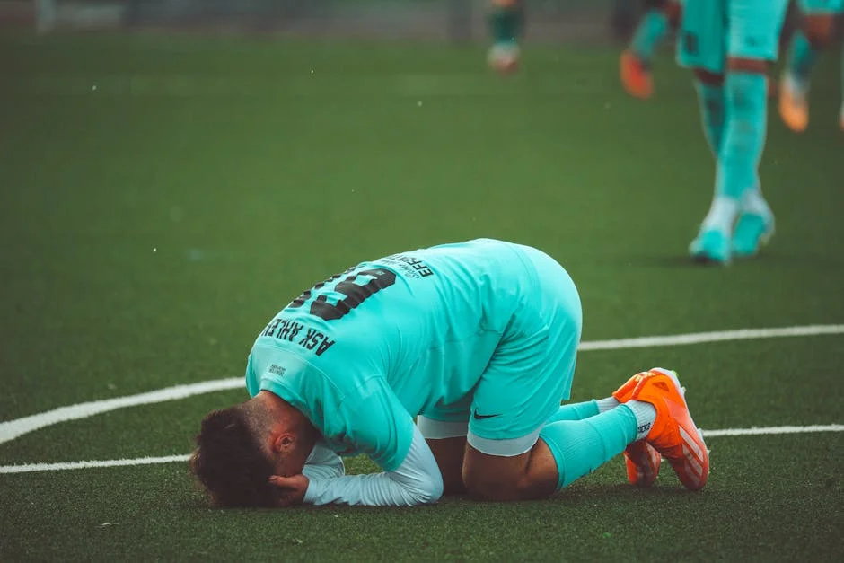 PSG's Kvaratskhelia Double Stuns Bayern — A Game-Changer for SG Developments — Economy Business