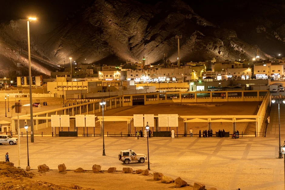 Saudi Authorities Warn of Umrah Crisis: Thousands of Pilgrims Stranded in the Desert — Economy Business